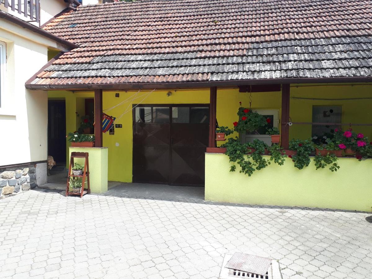 Apartman Krtiny * Krtiny