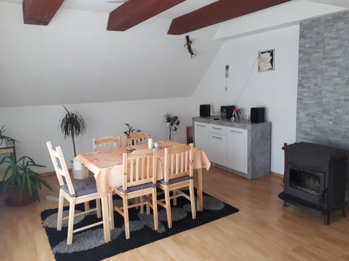 Apartman Krtiny * Krtiny